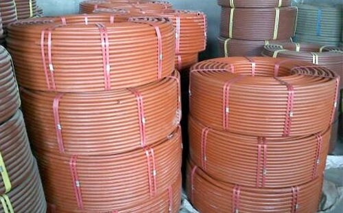 贡嘎穿线管防雷接地技术实施要点